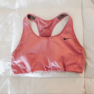 nike pink sports bra